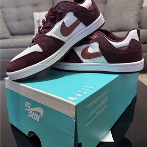 Nike Brown and White Sneakers Classic Design